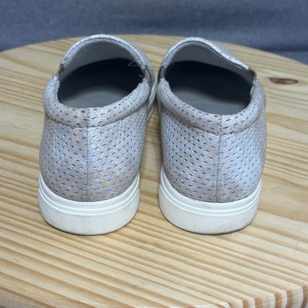 Naturalizer Aileen Metallic Silver Perforated Leather Slip On Sneakers Womens 9M